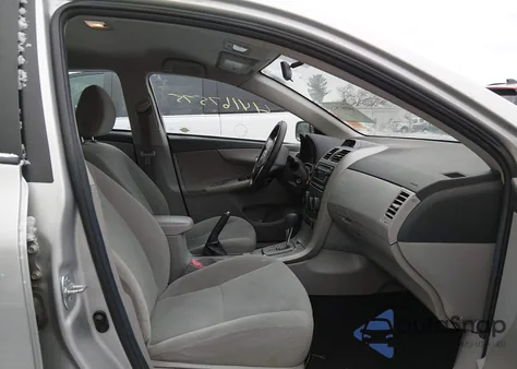 2012 Toyota Corolla Le z USA, uszkodzony, nr VIN 2T1BU4EE2CC802262